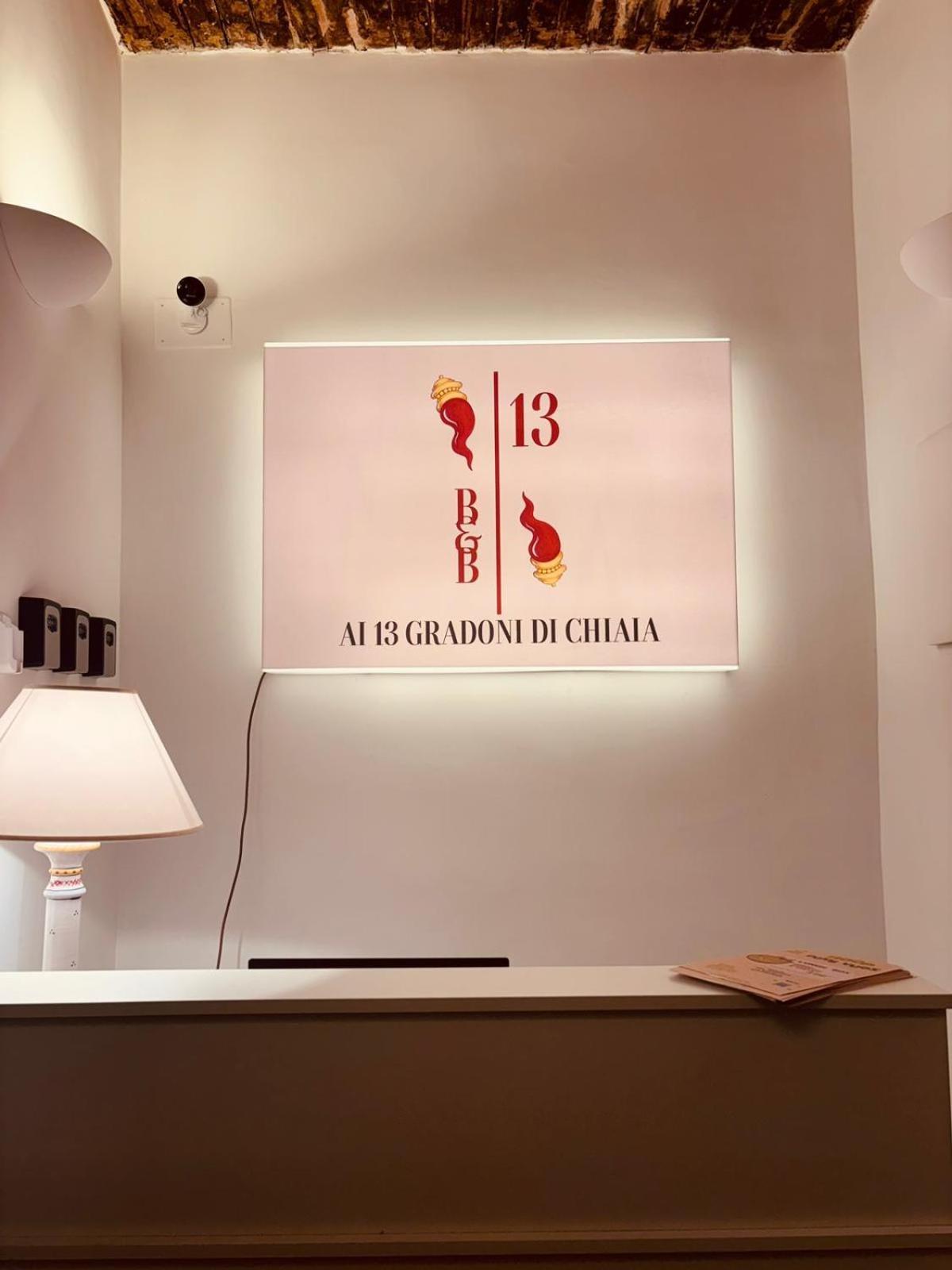Bed and Breakfast Ai 13 Gradoni Di Chiaia Napoli Esterno foto