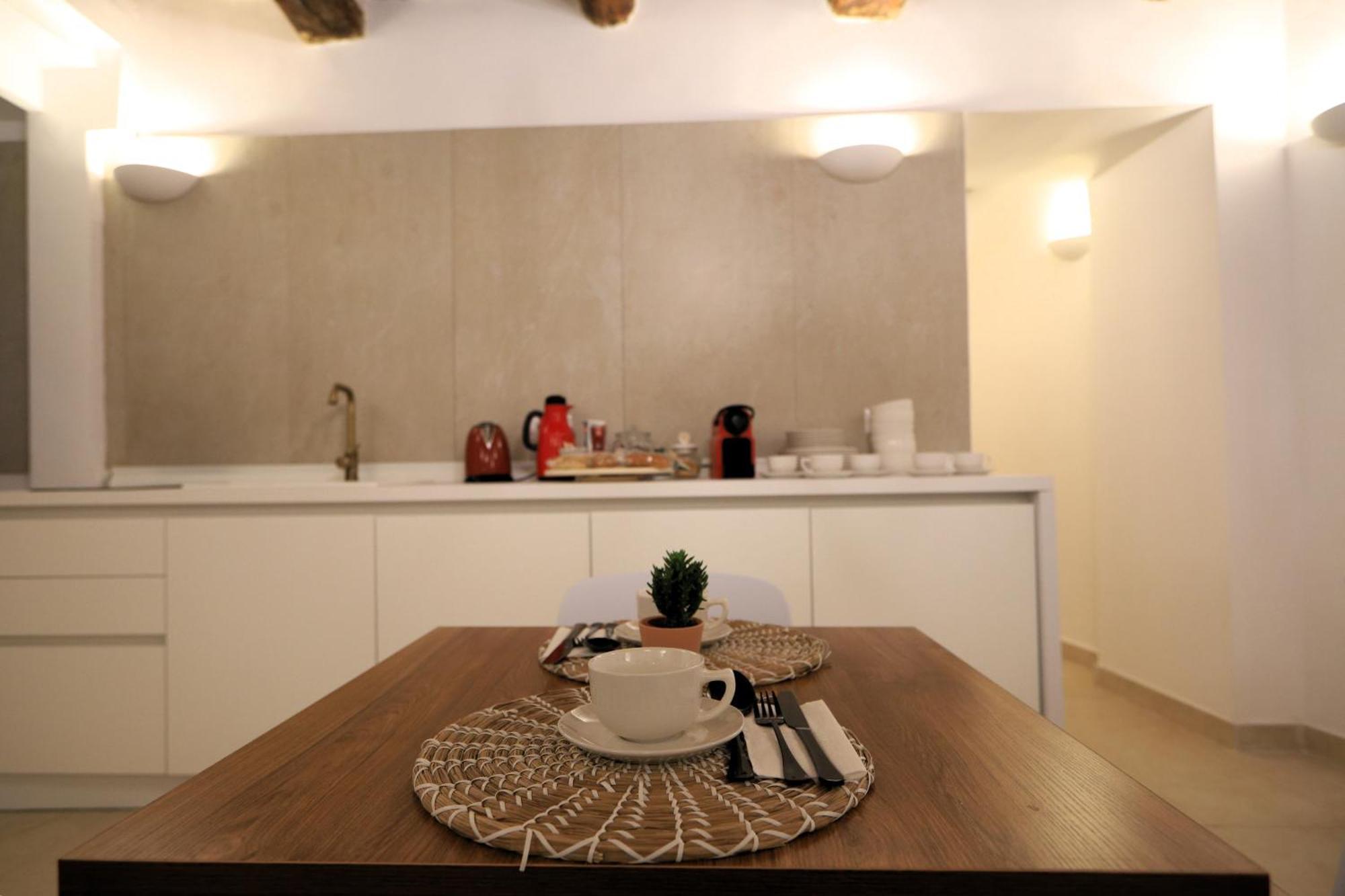 Bed and Breakfast Ai 13 Gradoni Di Chiaia Napoli Esterno foto