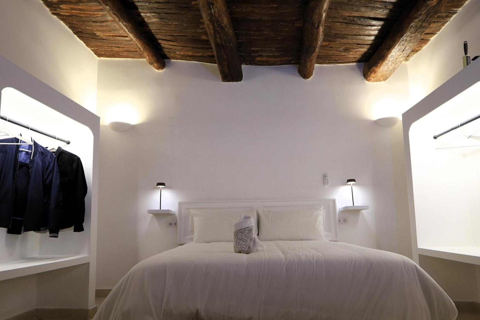 Bed and Breakfast Ai 13 Gradoni Di Chiaia Napoli Esterno foto